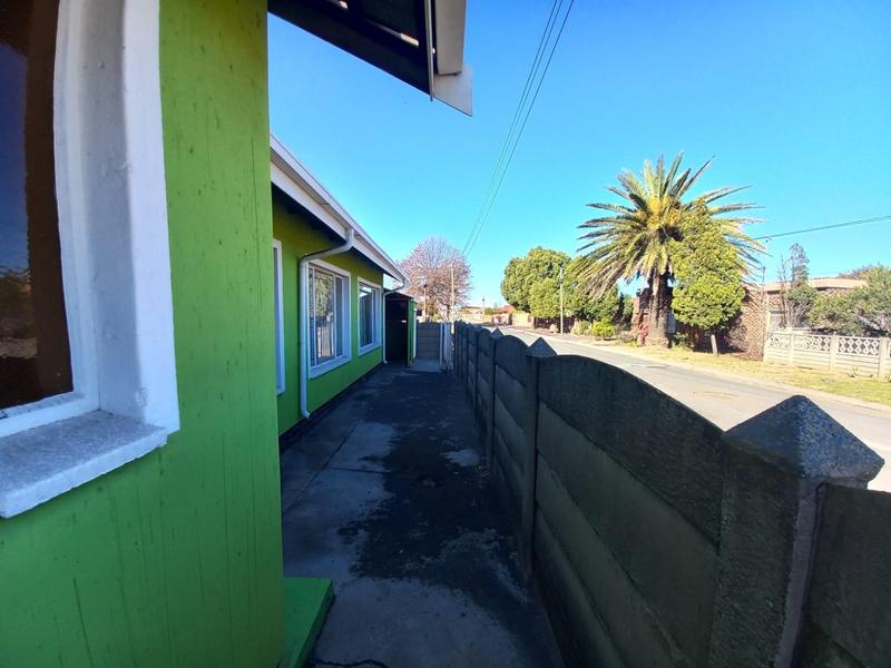 3 Bedroom Property for Sale in Zamdela Free State